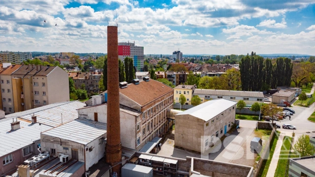 Komerční hala - Komárovské nábřeží Brno - 4/9