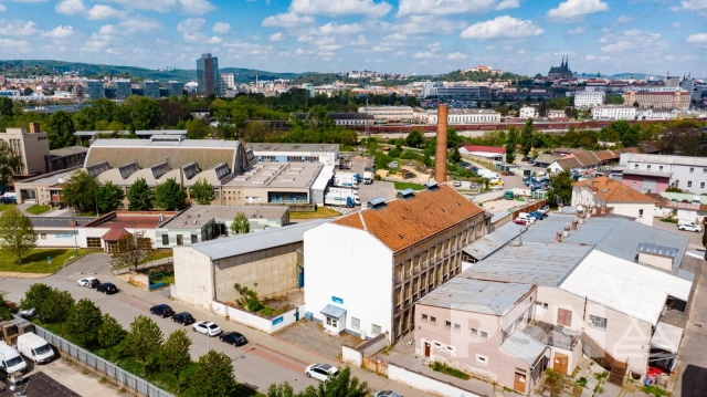 Komerční hala - Komárovské nábřeží Brno - 7/16