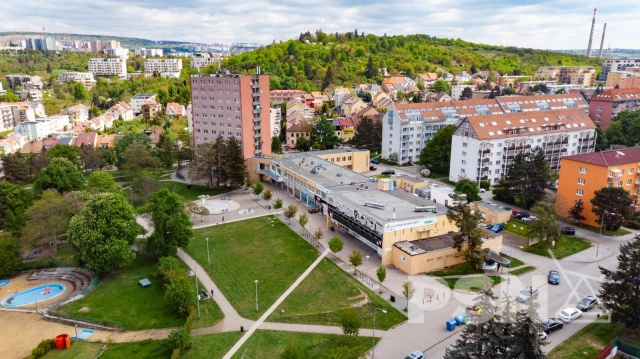 Kanceláře - Juliánovské náměstí Juliánovské nám. 3878/2, 636 00 Brno-Židenice